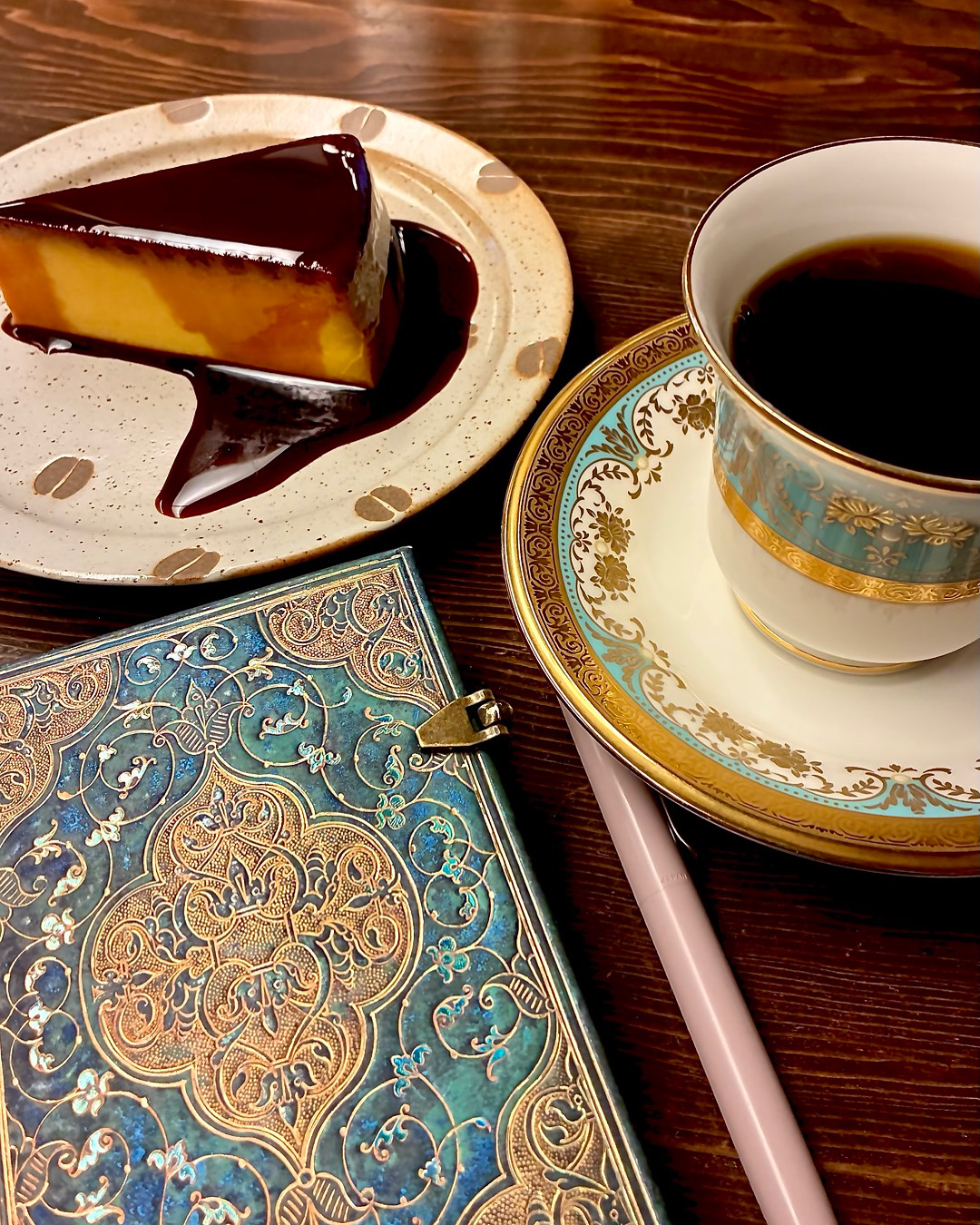 作詞家　阿閉真琴　Makoto ATOZI