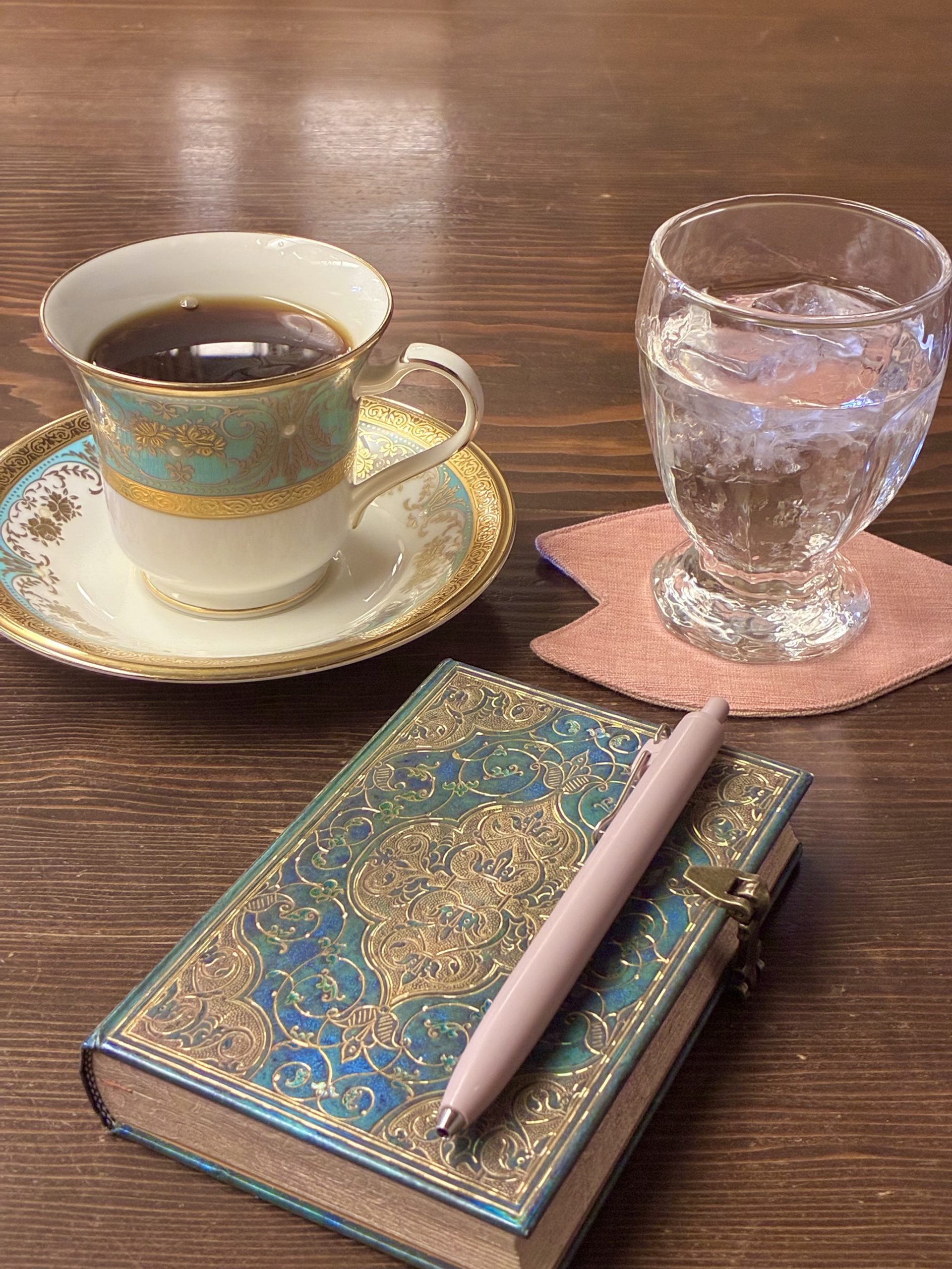 作詞家 Makoto ATOZIの作詞講座コラム　歌詞の書き方のコツ